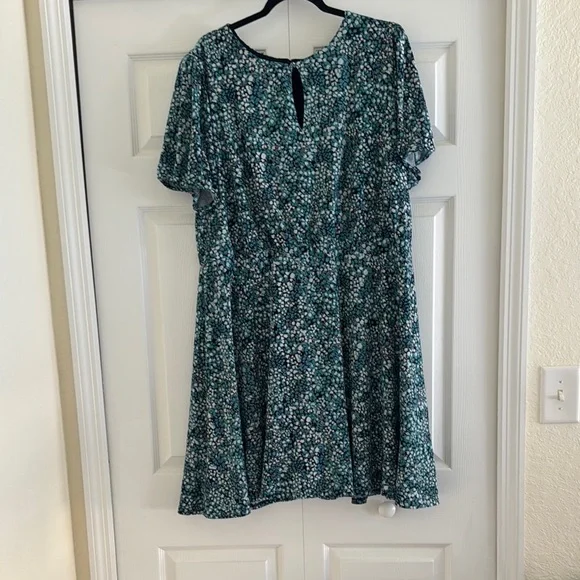 Loft Floral Green Dress Loft Floral Green Dress